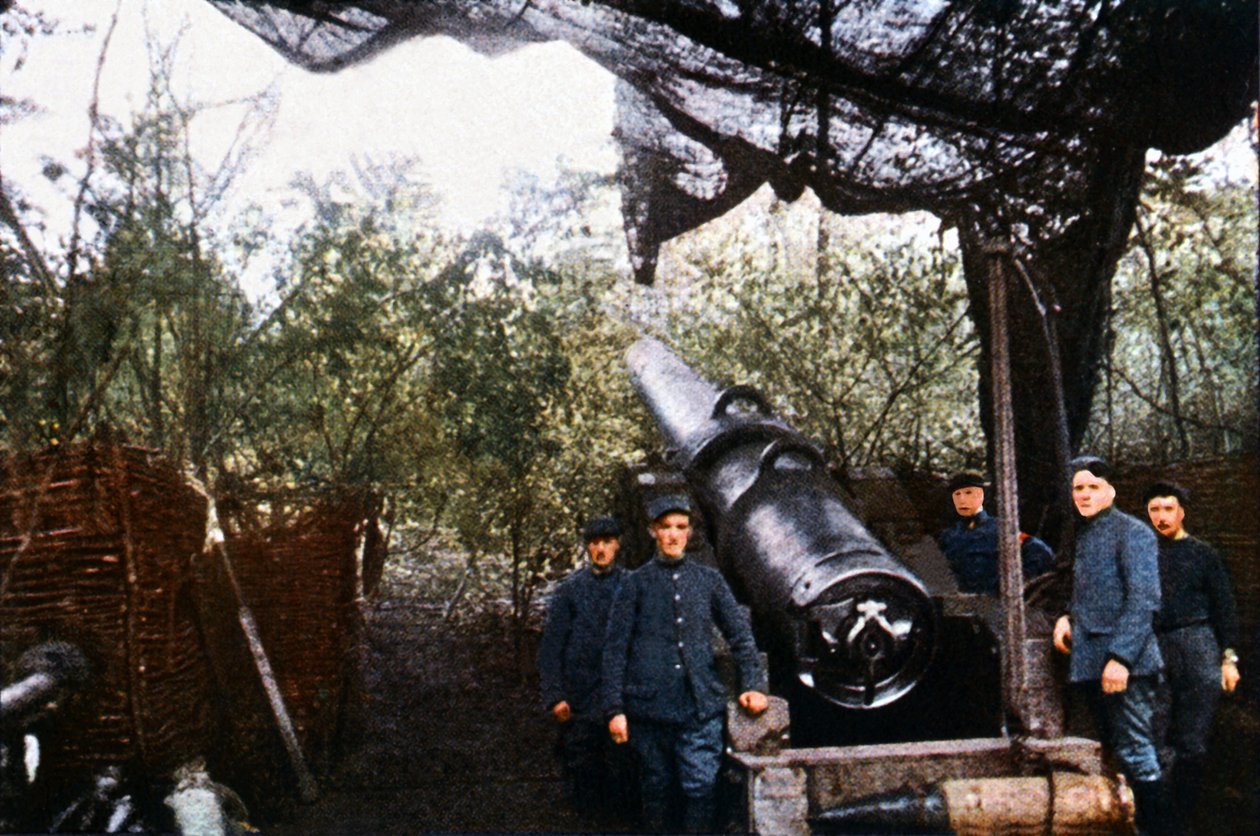 Verdun Muharebesi sırasında Fransız Donanmasının bir silahı, Eylül 1916 (otokrom) by Jules Gervais Courtellemont