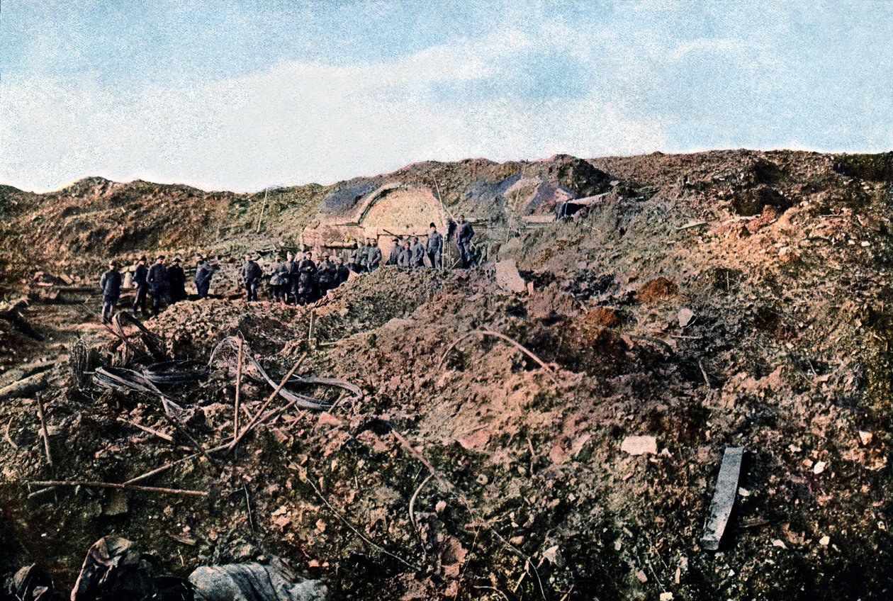 Alman topçusu tarafından tahrip edilen Fort de Souville