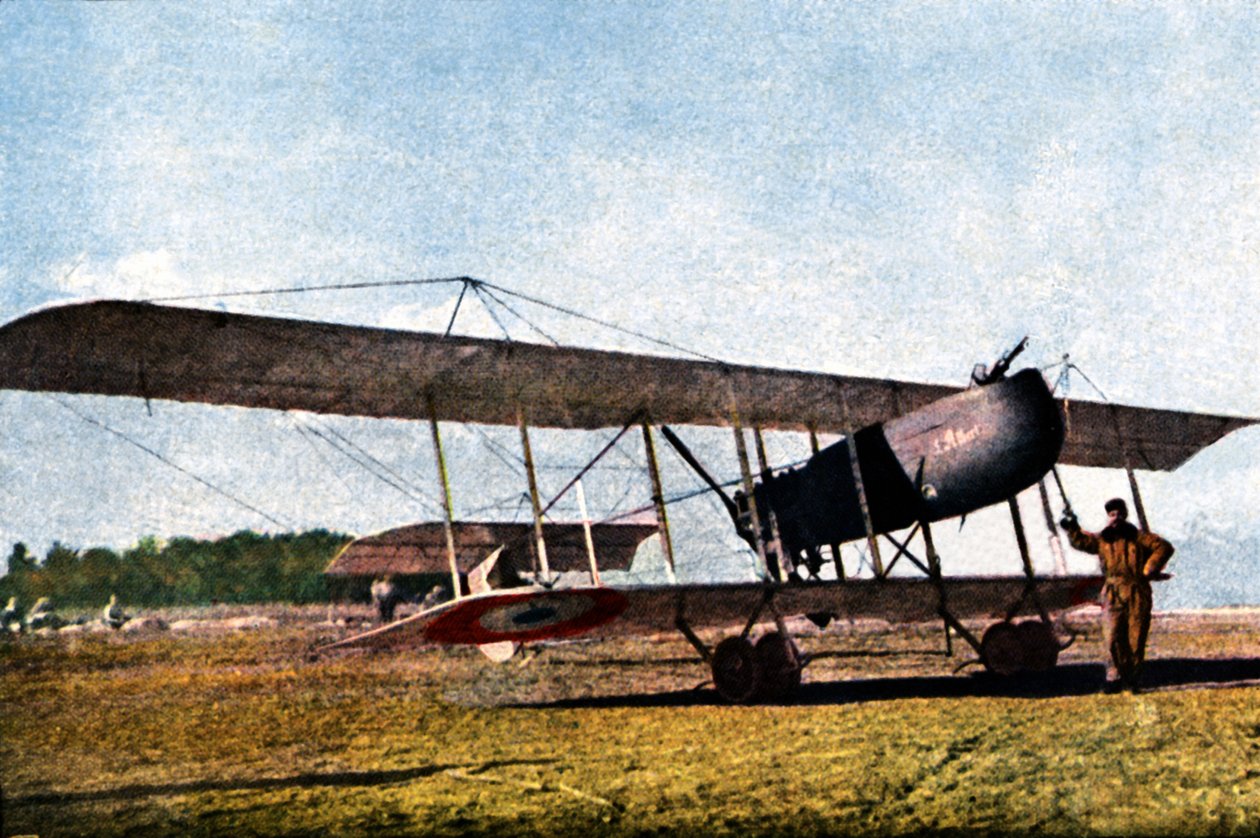 Bir pilot ve keşif uçağı olarak görev yapan Belçikalı Farman F.40 No. 10 (Kodak olarak adlandırılır), Verdun, Eylül 1916 (otokrom) by Jules Gervais Courtellemont