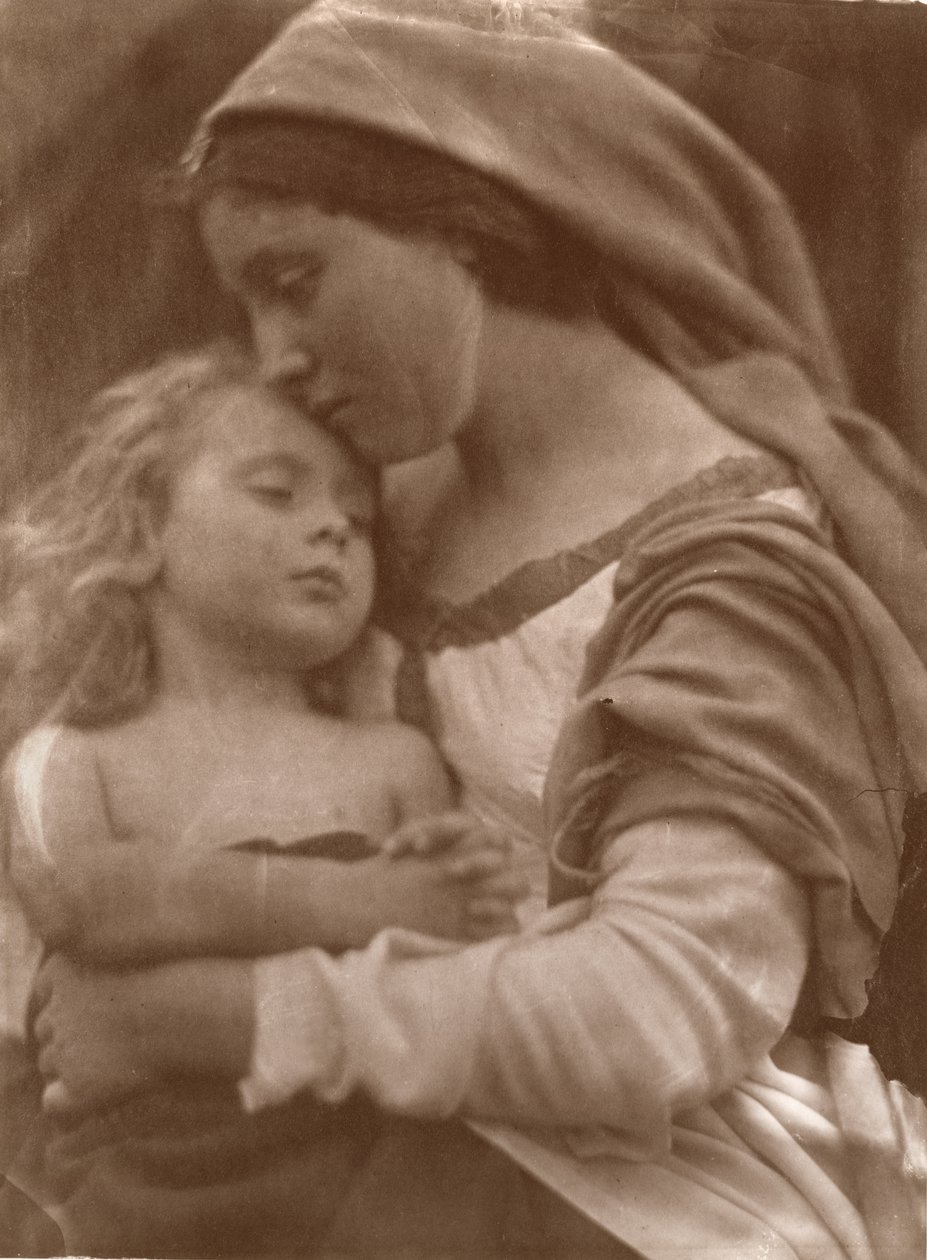 anne ve çocuk portresi by Julia Margaret Cameron