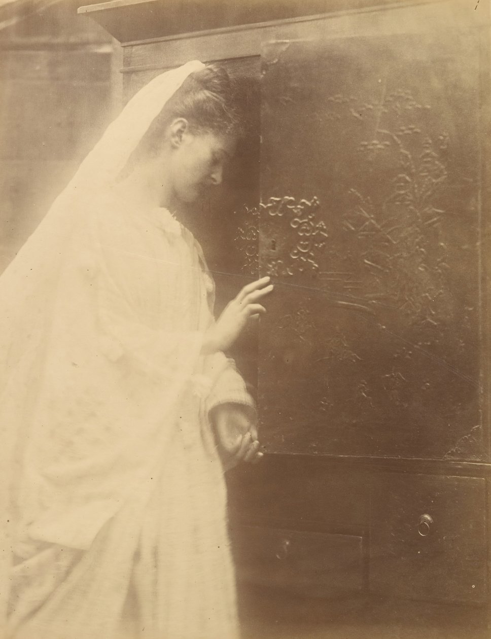Enid, Eylül 1874. by Julia Margaret Cameron