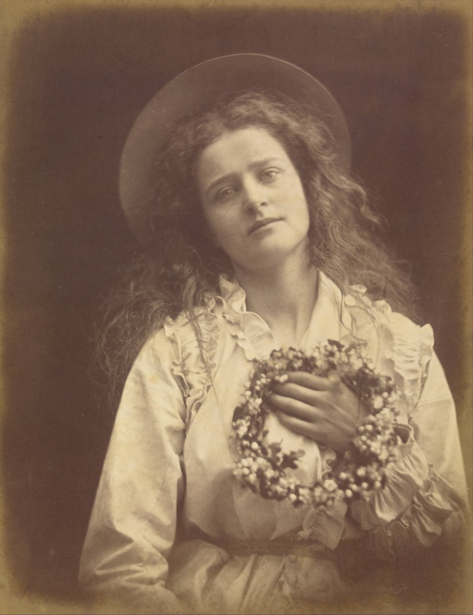 Mayıs Kraliçesi olacağım için Anne, Mayıs Kraliçesi olacağım by Julia Margaret Cameron