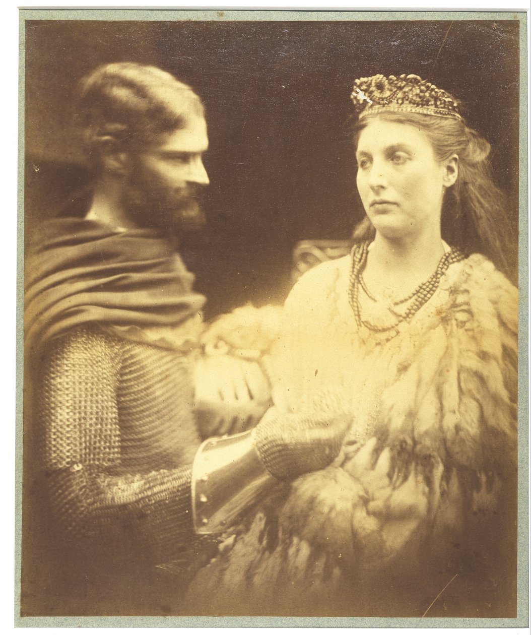 Lancelot ve Guinevere, c.1873 (gümüş jelatin baskı) by Julia Margaret Cameron
