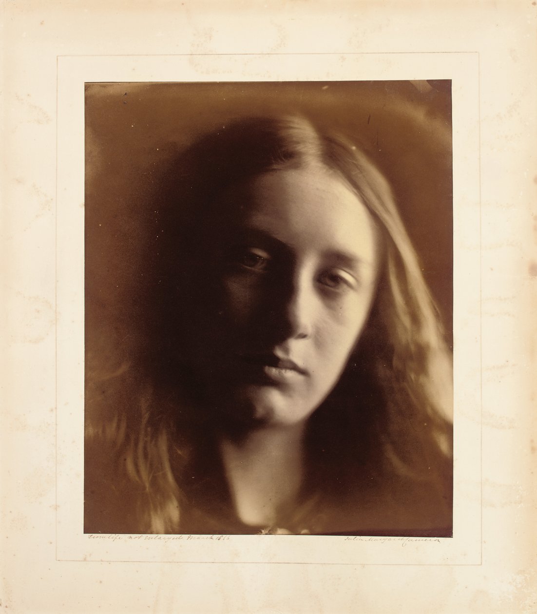 May Prinsep, St. John olarak, 1866 (albüm baskısı) by Julia Margaret Cameron