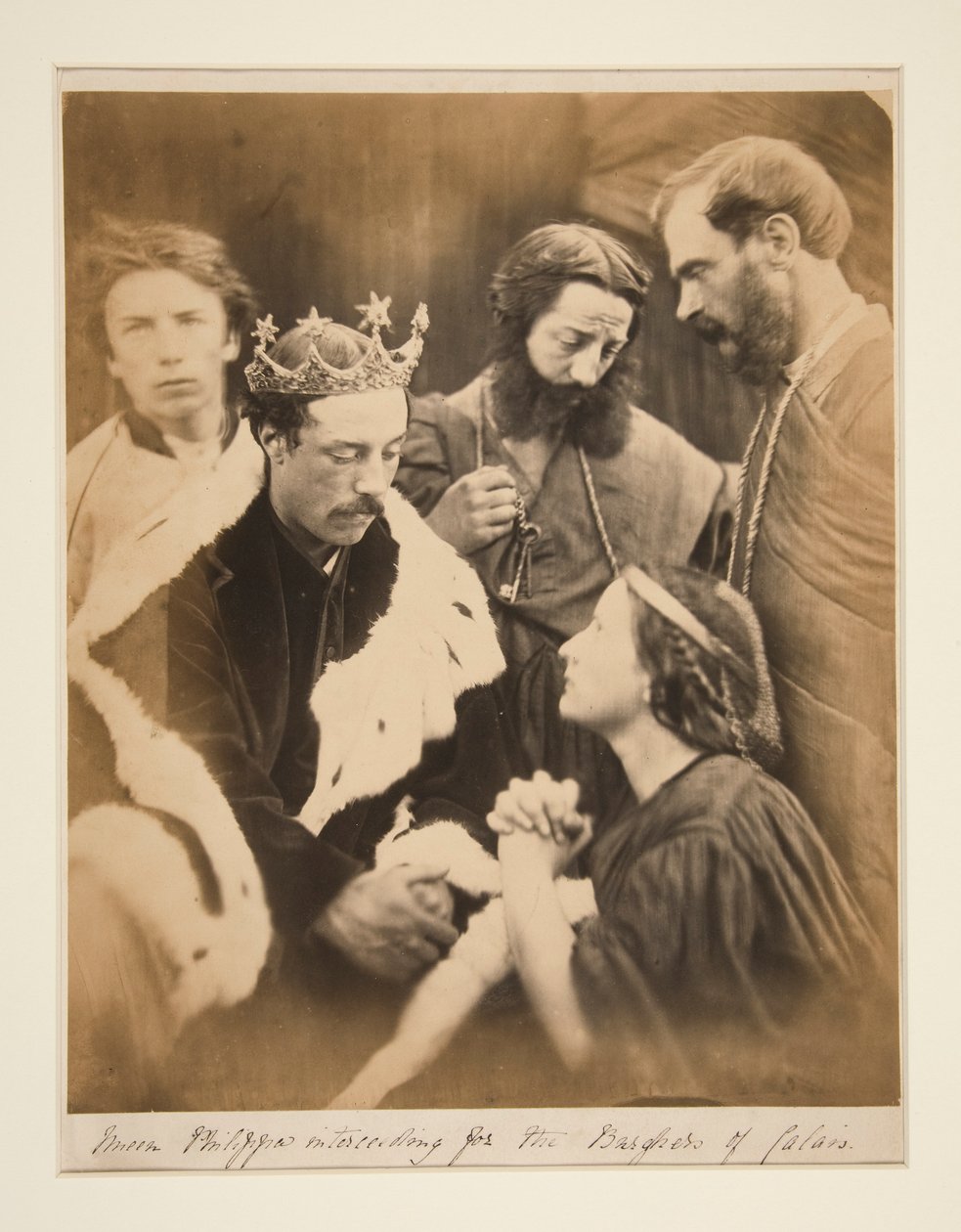 Kraliçe Phillipa Calais Burghers için aracılık ediyor by Julia Margaret Cameron