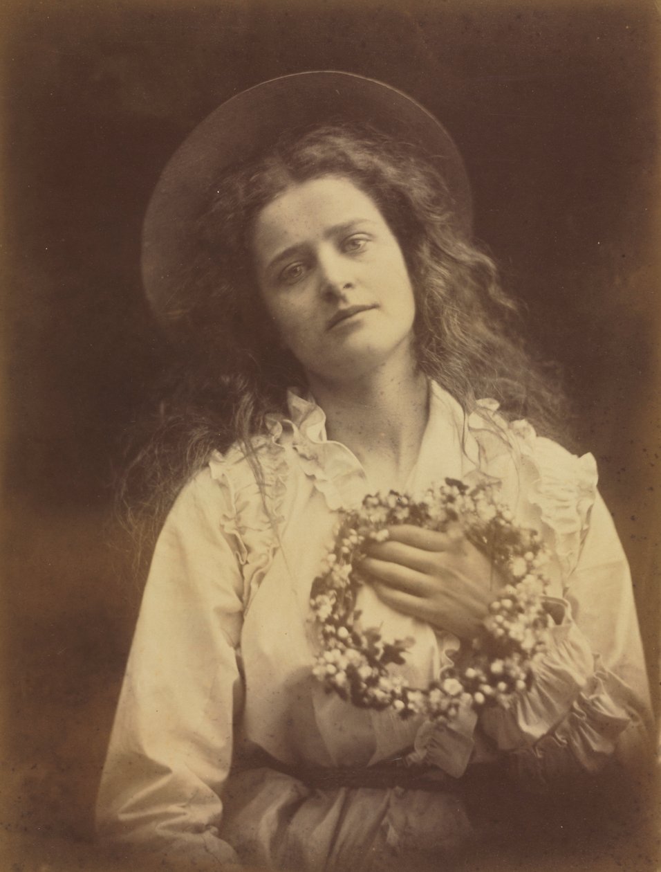 Mayıs Kraliçesi by Julia Margaret Cameron