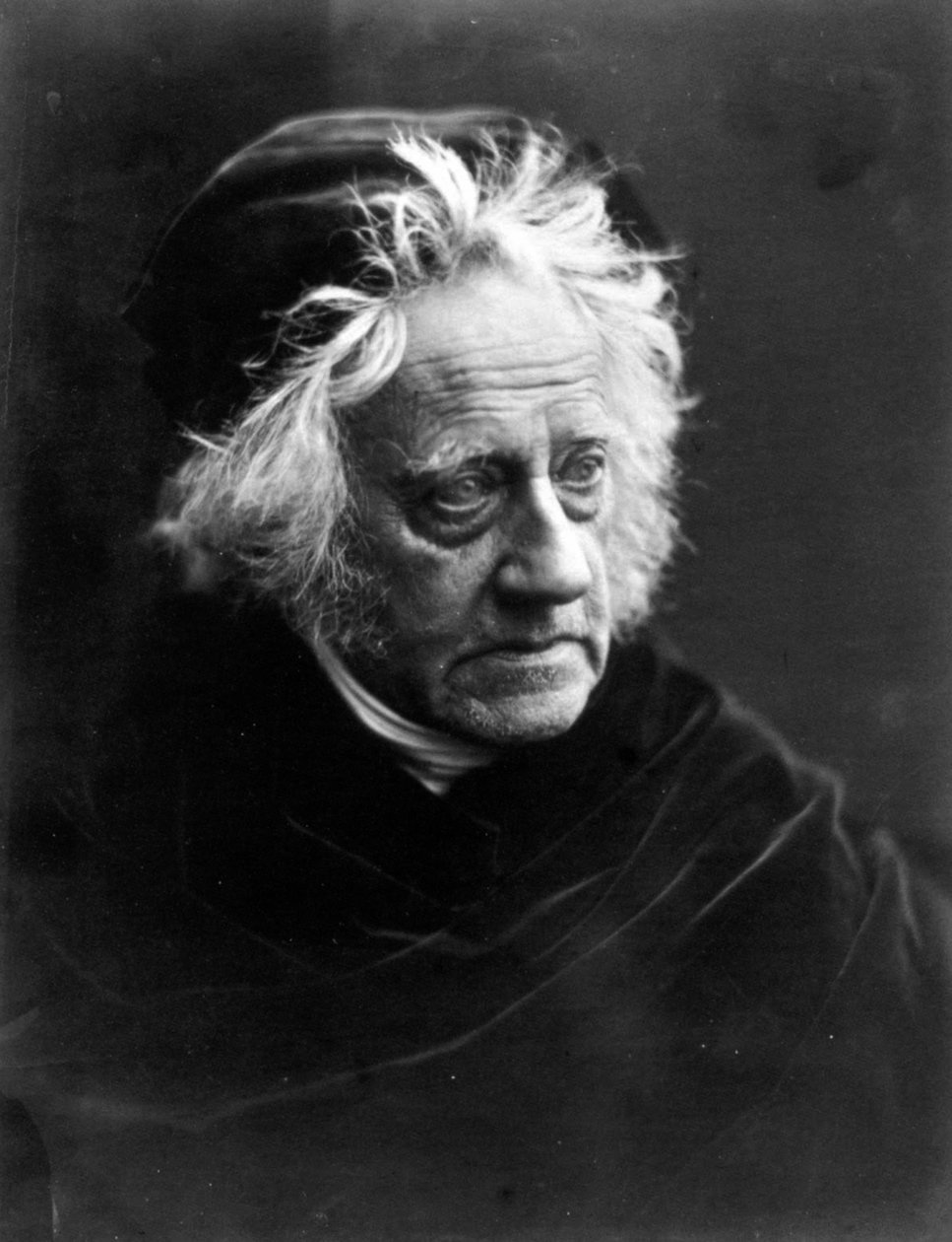 Sir John Frederick William Herschel, 1867 (bw fotoğraf) by Julia Margaret Cameron