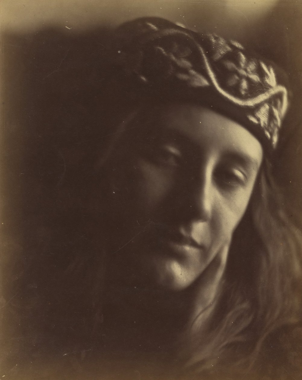 Atina Hizmetçisi May Prinsep, 1866. by Julia Margaret Cameron