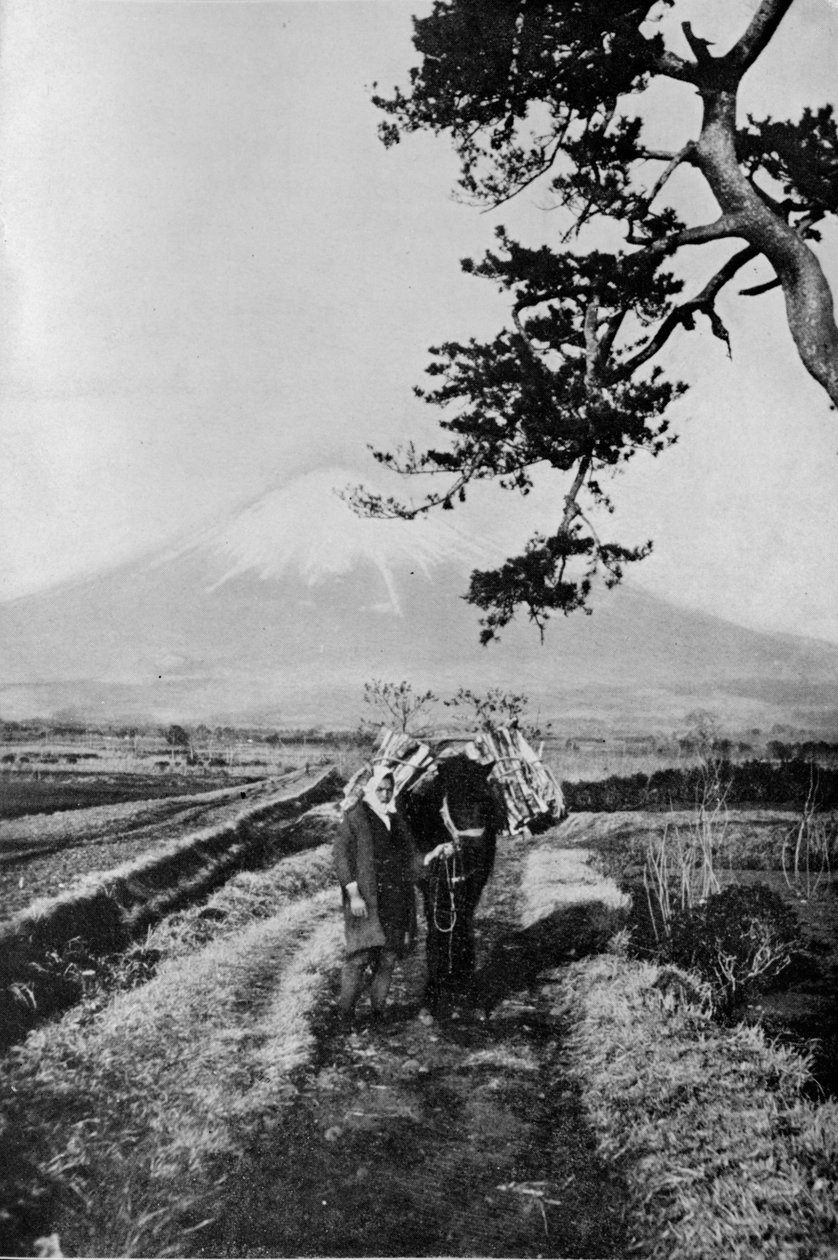 Fuji bölgesinin köylüleri isimleriyle değil, sadece O Yama, Şerefli Dağ, c1900 olarak by Julian Leonard Street