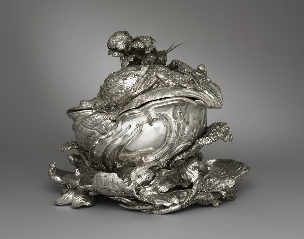 Henry Adnet tarafından yapılan Tabak, Tureen ve Tureen Kapak by Juste Aurèle Meissonnier