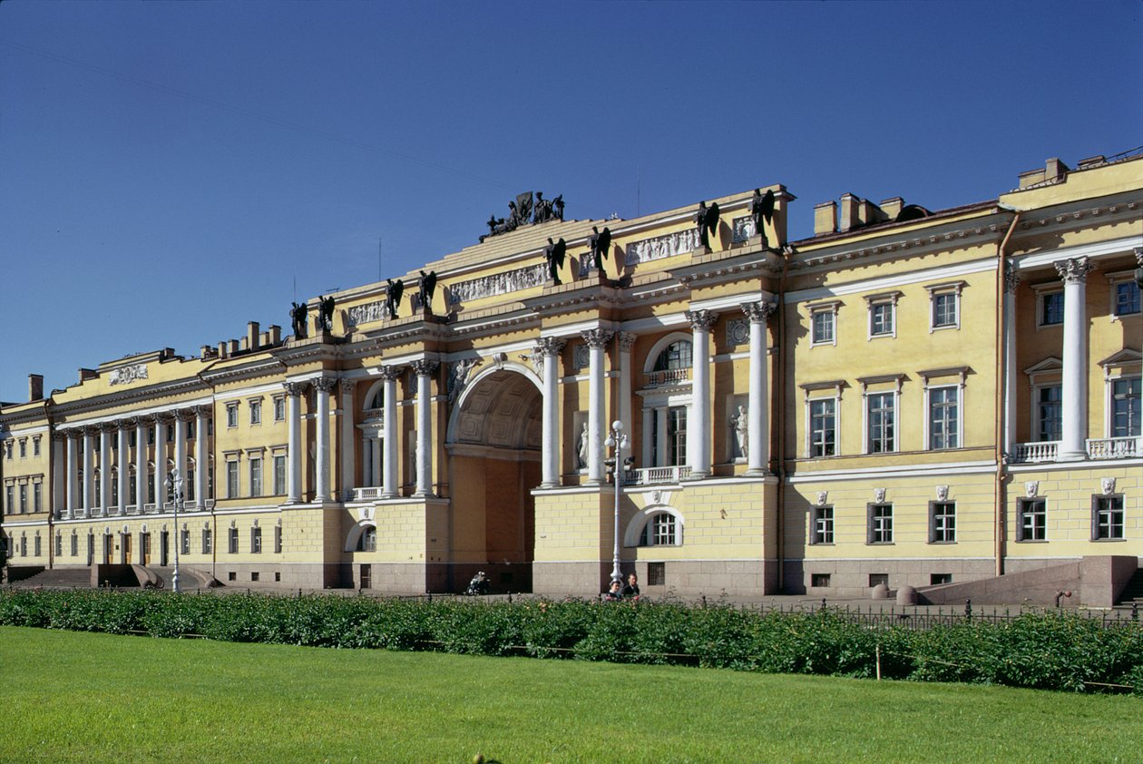 The Senate and Synod, built in 1829-34  by Karl Ivanovich Rossi