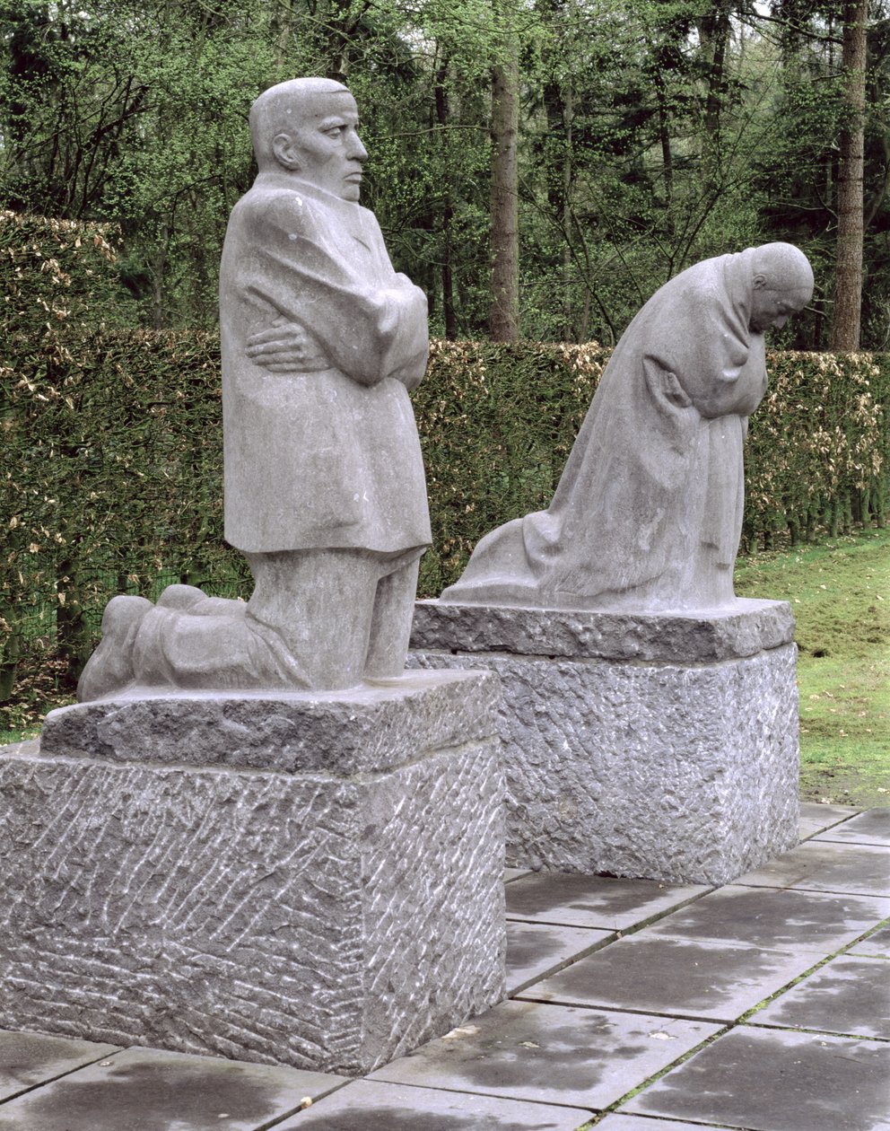 Sanatçıyı ve kocasını ölü oğulları Peter Kollwitz