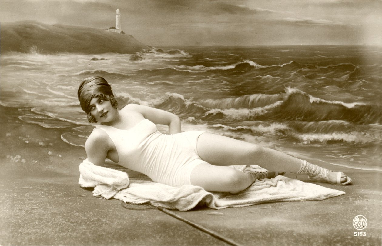Mayo giyen kadın, c. 1900