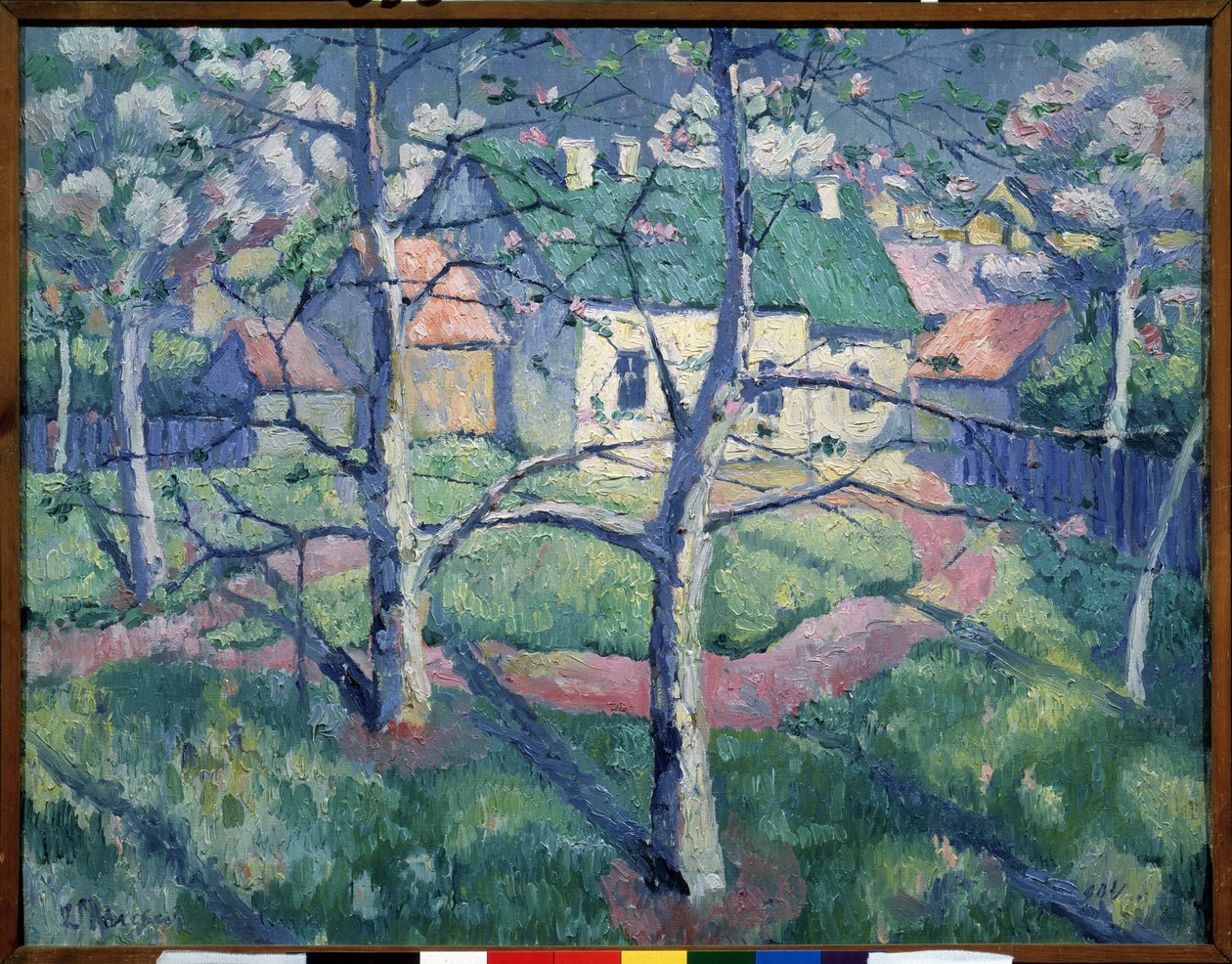 Elma Ağaçları Çiçek Açıyor. Yaz aylarında kırsal manzara, birkaç ev, bir yol, ağaçlar. Kasimir Severinovich Malevich