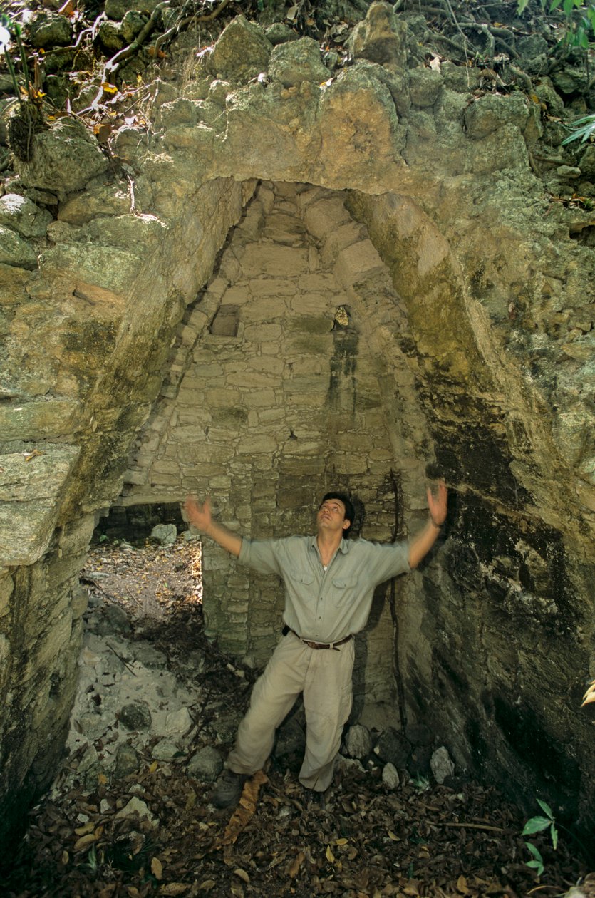 Mimari, Holmul, Guatemala, Maya, Francisco Estradabelli, Homul Merkezi, 2008 (fotoğraf) by Kenneth Garrett