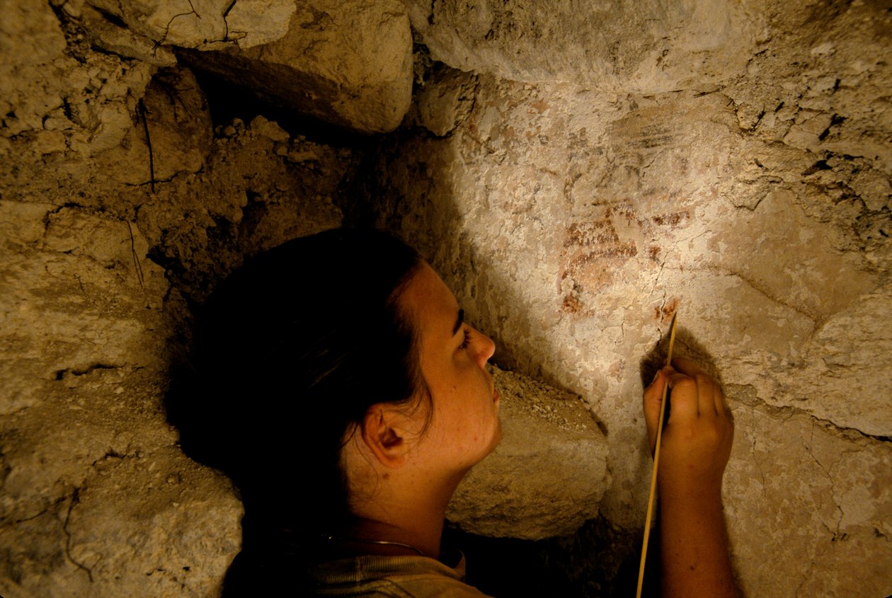 Teotihuacan savaşçısı, duvar resmi, Sufricaya, Holmul, Guatemala, Maya, Francisco Estradabelli, 2008 (fotoğraf) by Kenneth Garrett