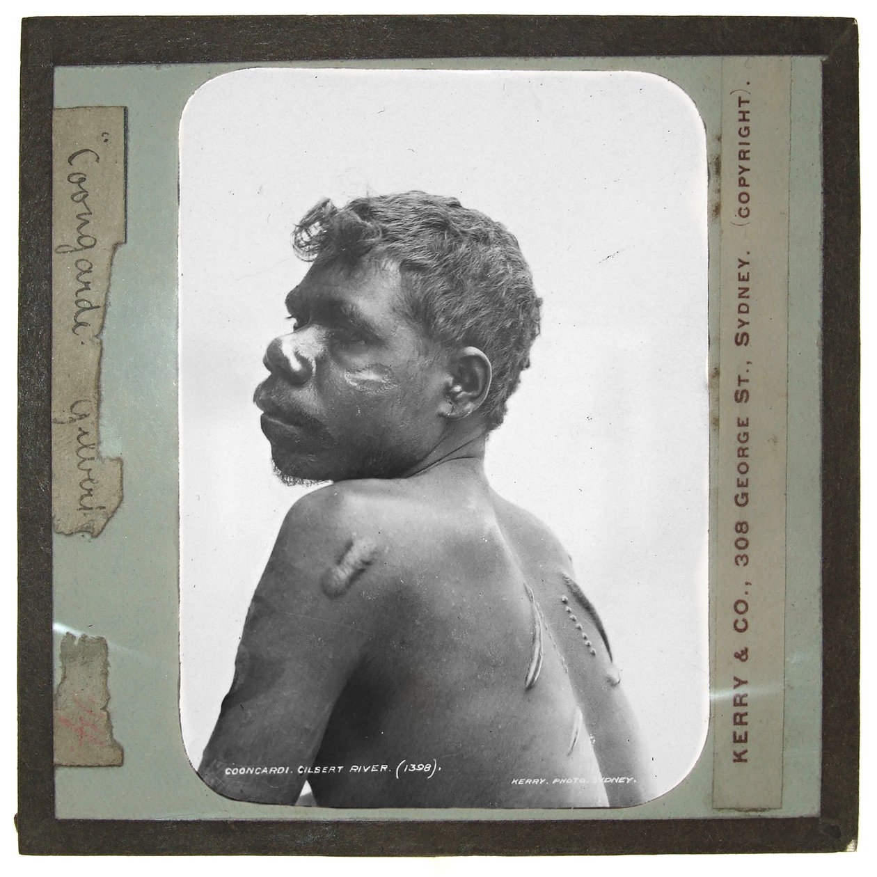 Coongardie, Gilbert Nehri (cam fener slayt) by Kerry and Co.