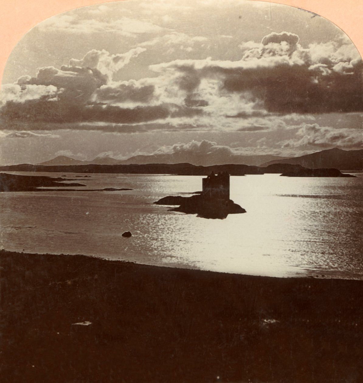Loch Lomond, Moonlight, İskoçya, 1900. by Keystone View Company
