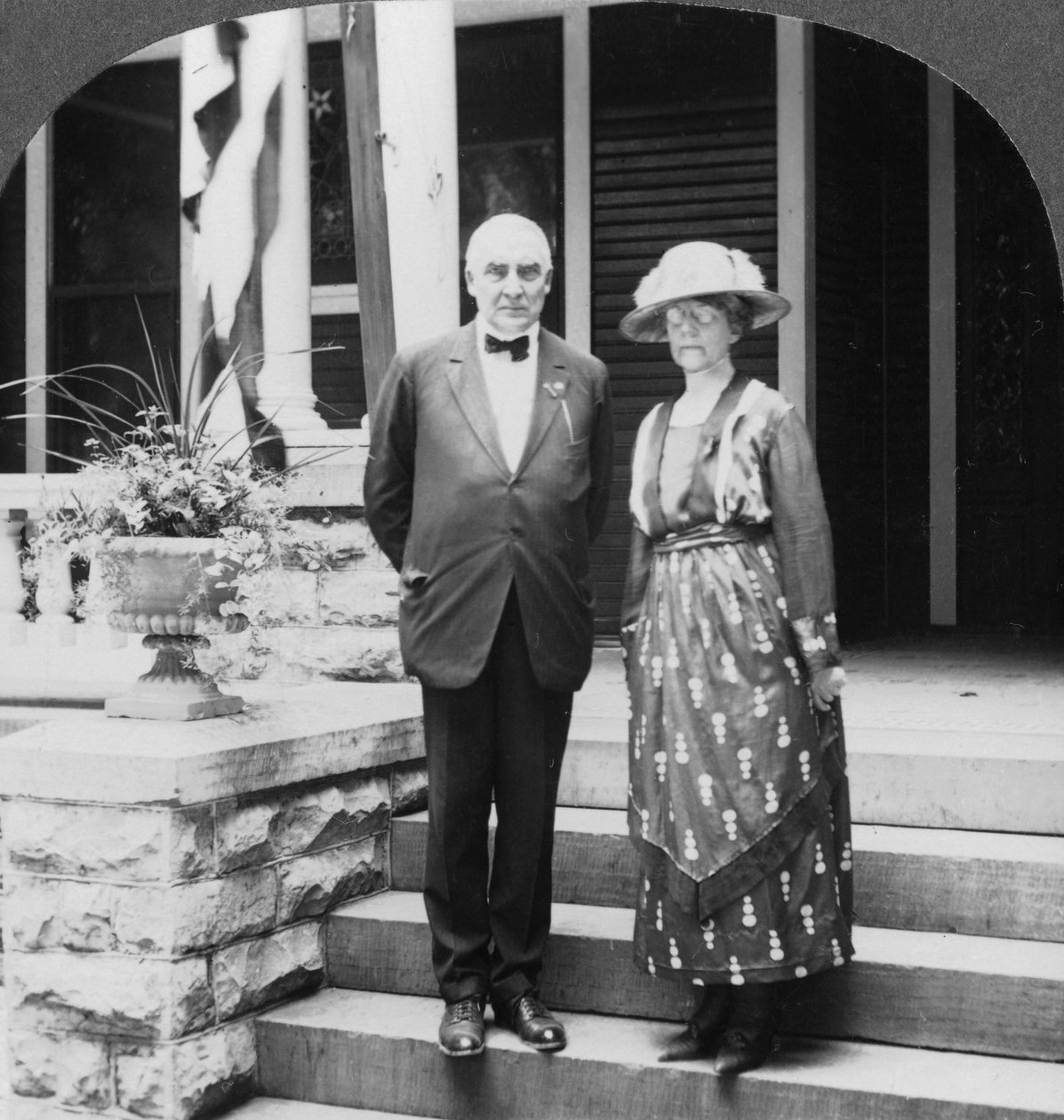 Başkan ve Bayan Harding evlerinde, Marion, Illinois, ABD, c1921-c1923 by Keystone View Company