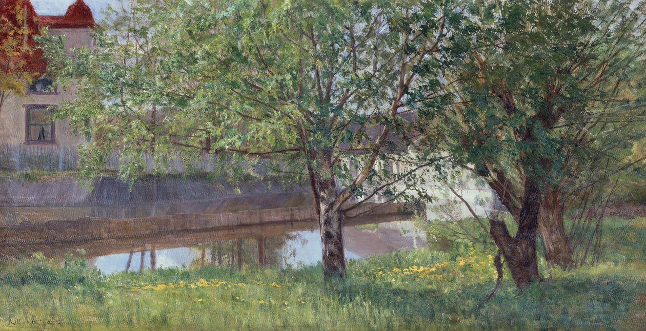 Ev ve ağaçlar ile kanal bölümü by Kitty Lange Kielland