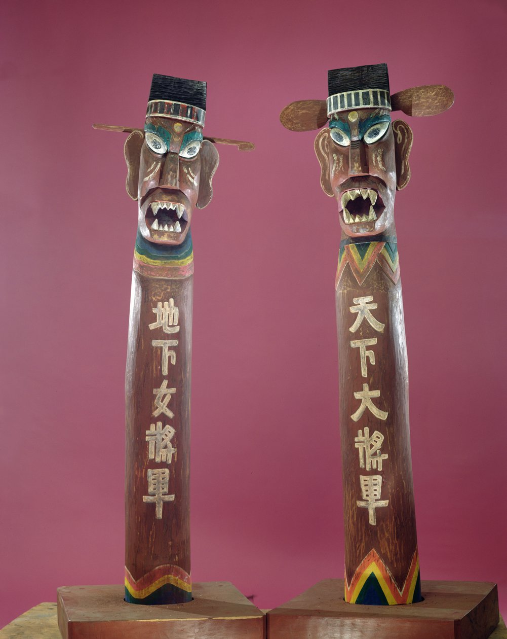 Şeytan Direkleri (ahşap) by Korean School