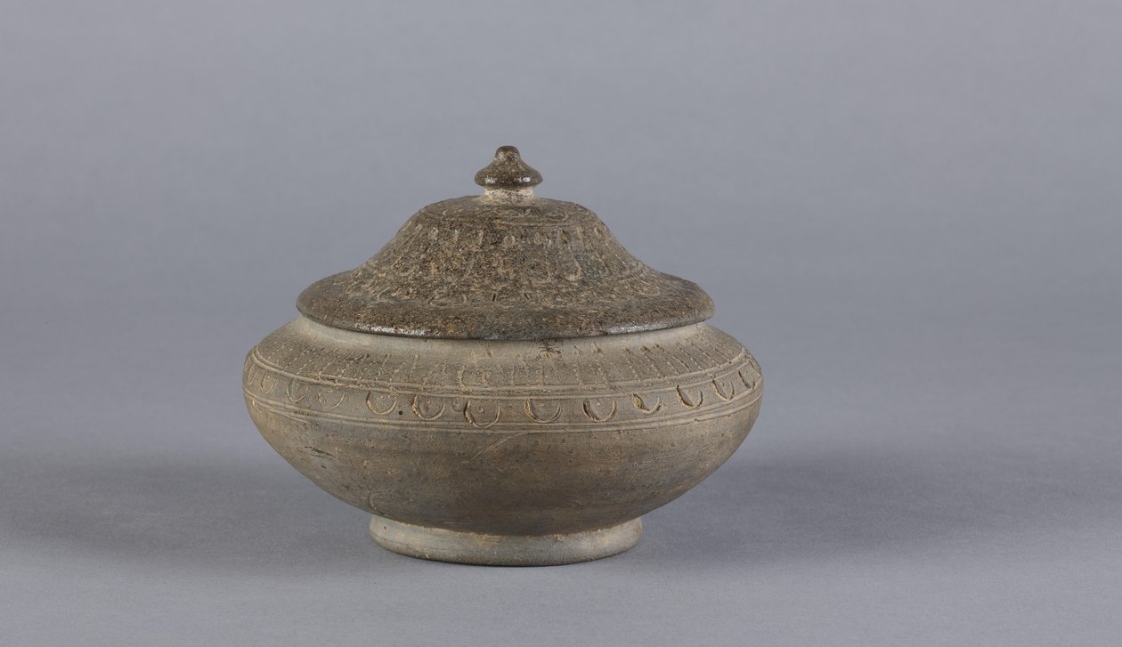 Kapaklı kutu, Silla hanedanı, 55 BC-935 (taş eşya) by Korean School