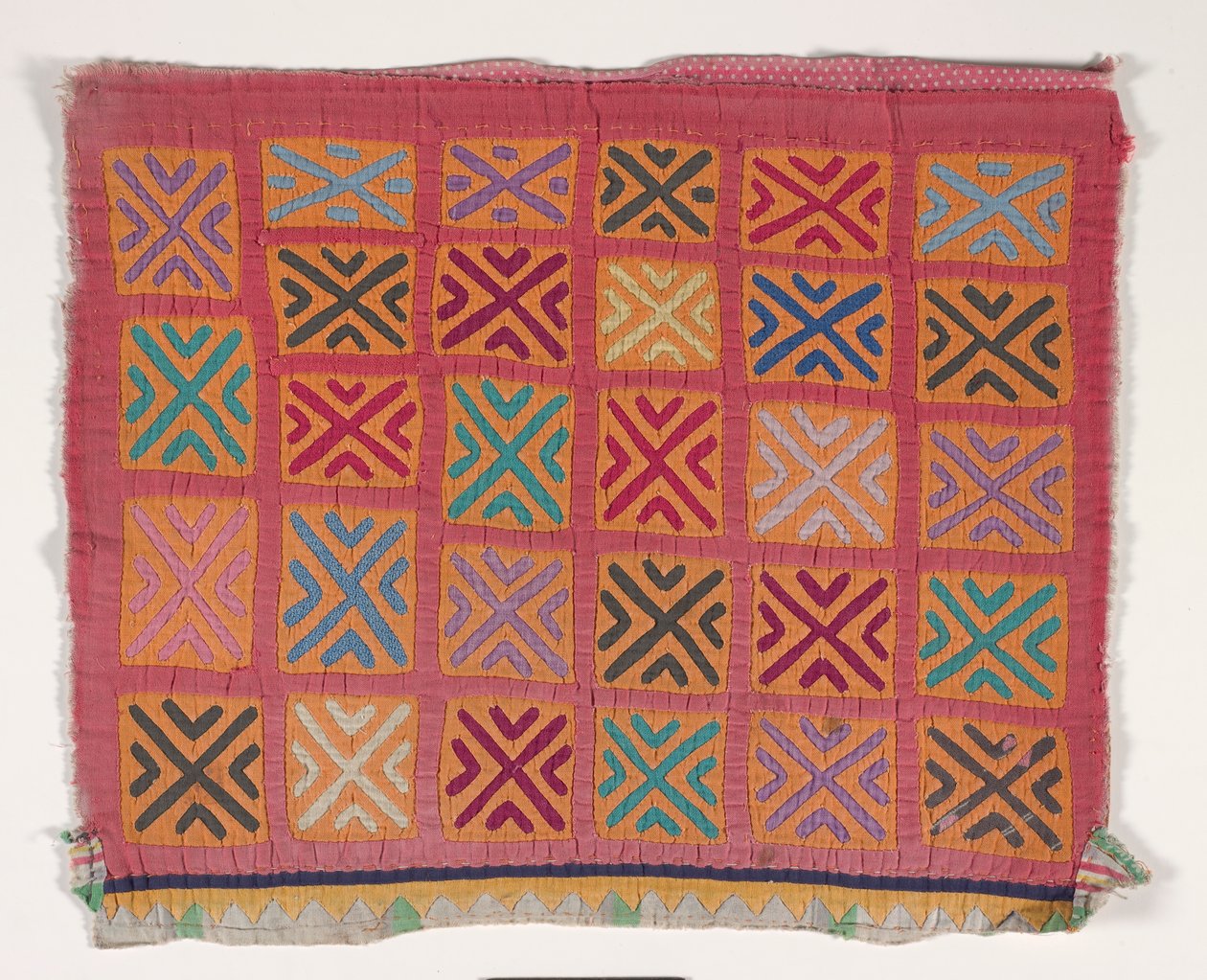 Gömlek paneli (mola) (aplikeli pamuklu) by Kuna Indian Culture