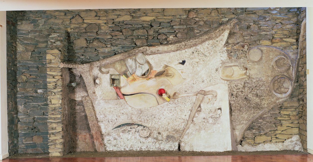 "Merzbarn" Duvar Rölyefi by Kurt Schwitters