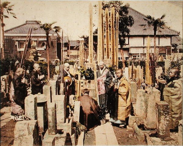 Bir Japon cenazesi (el boyaması albümen baskı) by Kusakabe (attr. to) Kimbei