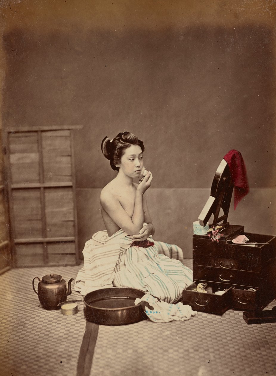Japon Tuvaleti, c.1880 by Kusakabe Kimbei