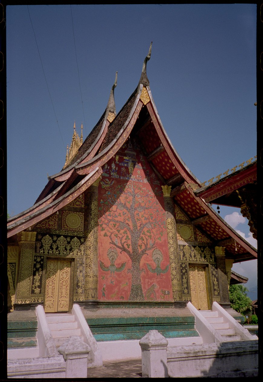Ana sim veya pagoda, 1560 by School Laotian
