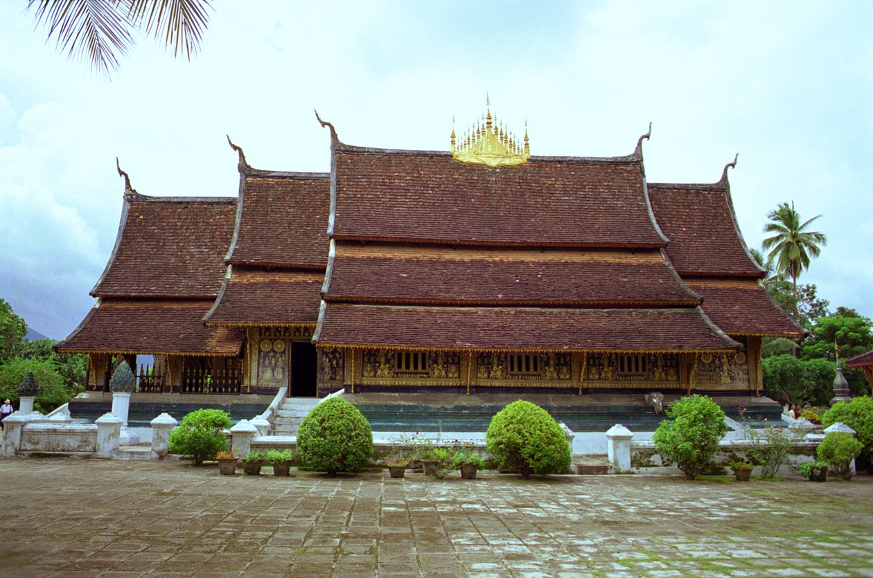 Ana sim veya pagoda, 1560 by School Laotian