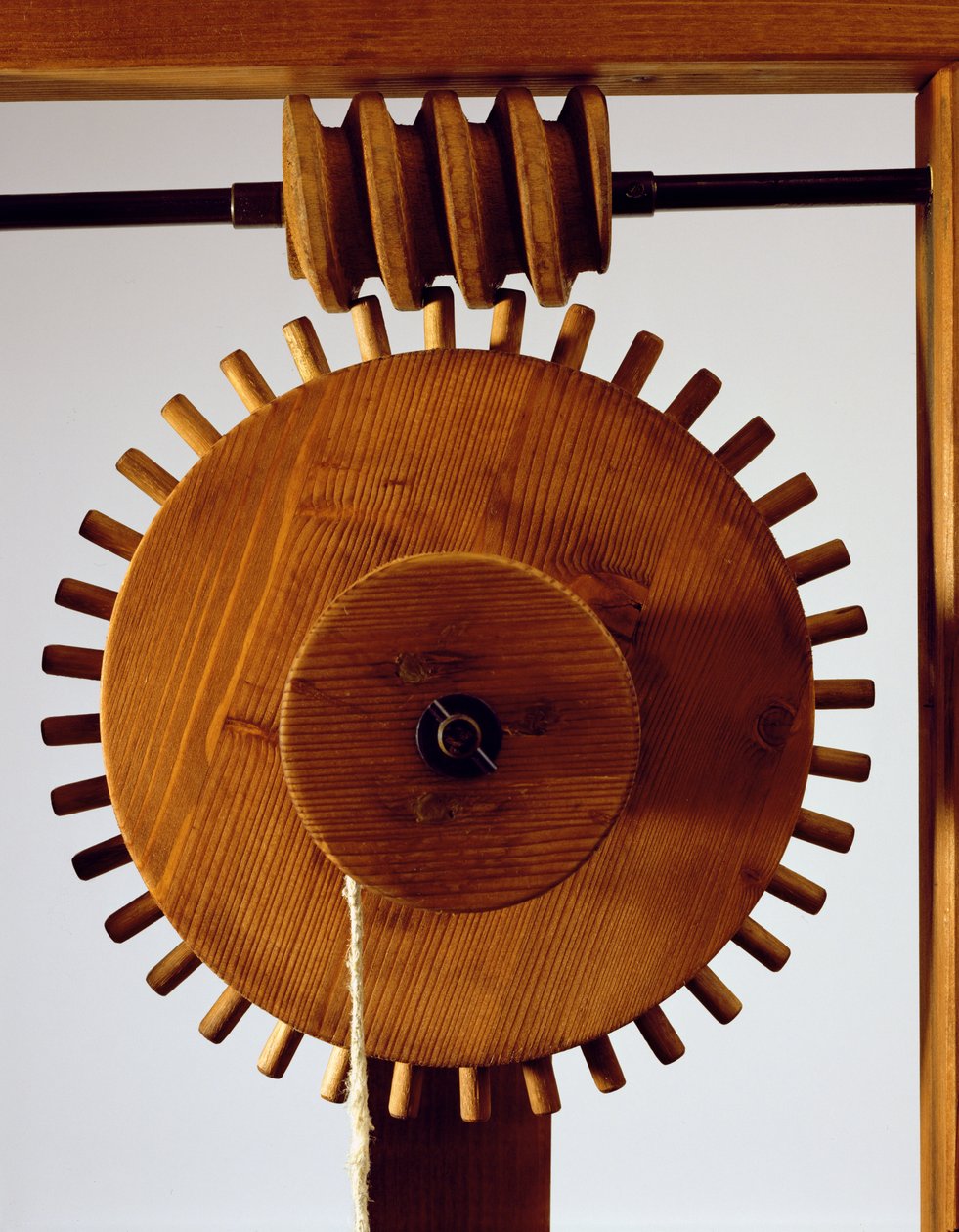 Bir sarmal mekanizma (ahşap, metal ve sicim) için da Vinci