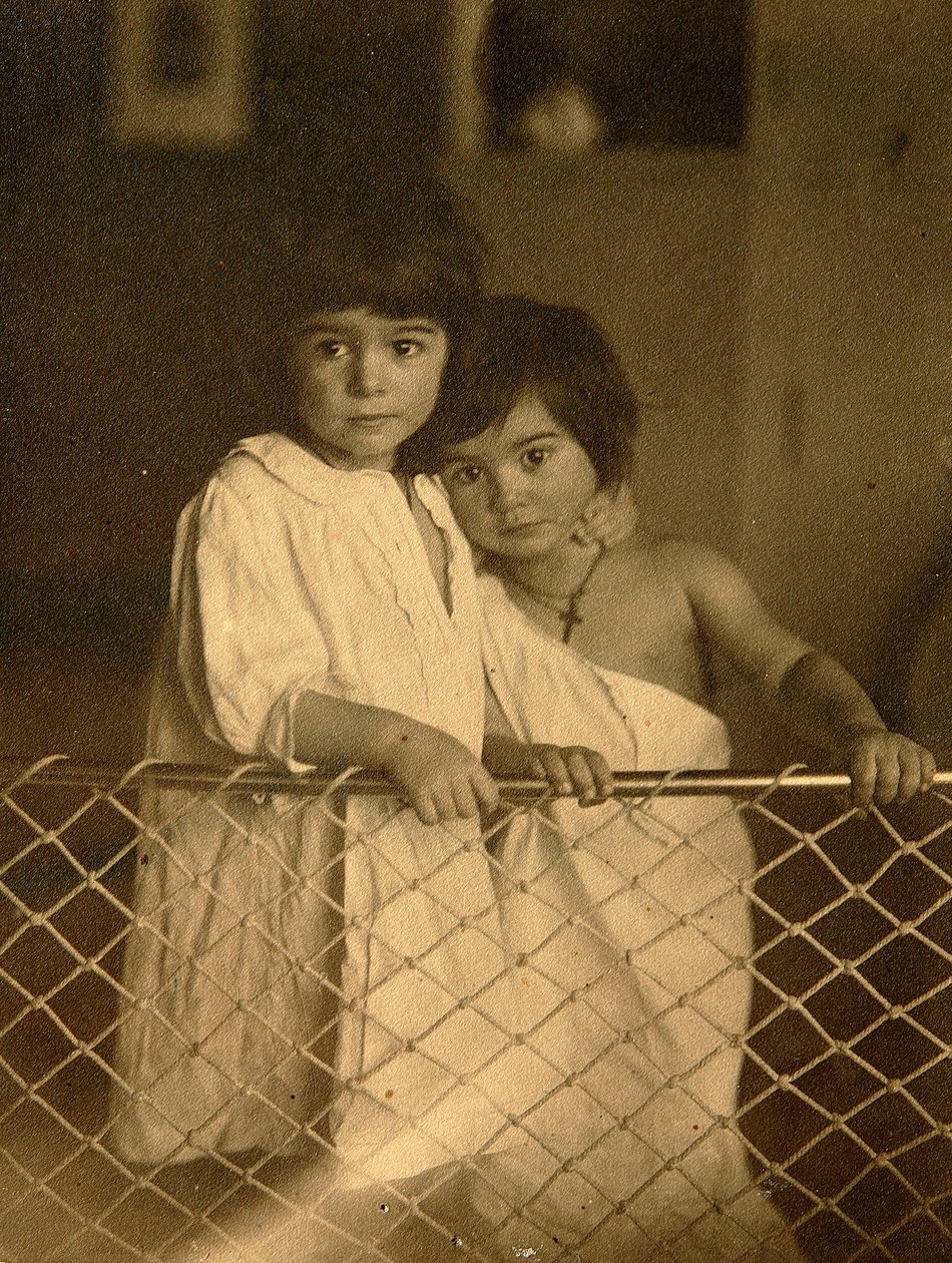 Çocuk Portresi. Leonid Nikolaevich Andreyev (1871-1919) tarafından Gümüş Jelatin Fotoğrafçılığı by Leonid Nikolaevich Andreyev