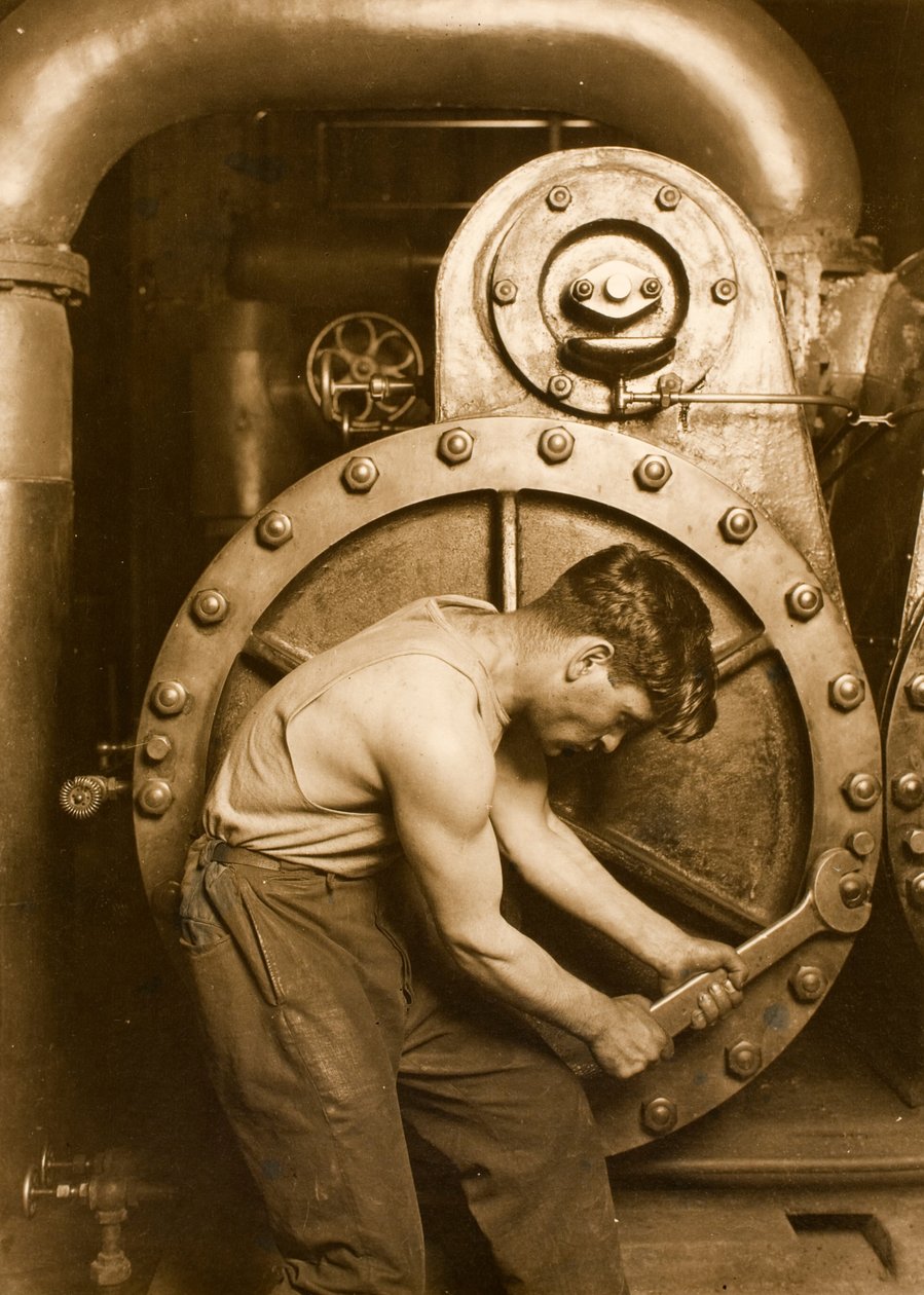 güç merkezi tamircisi by Lewis Wickes Hine