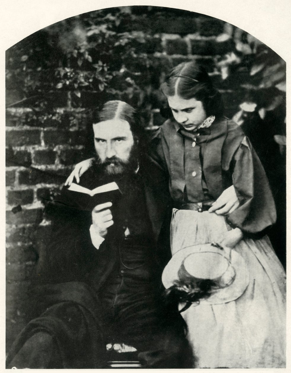 George Macdonald ve kızı Lilia Scott MacDonald, c1863, 1948. by Lewis Carroll