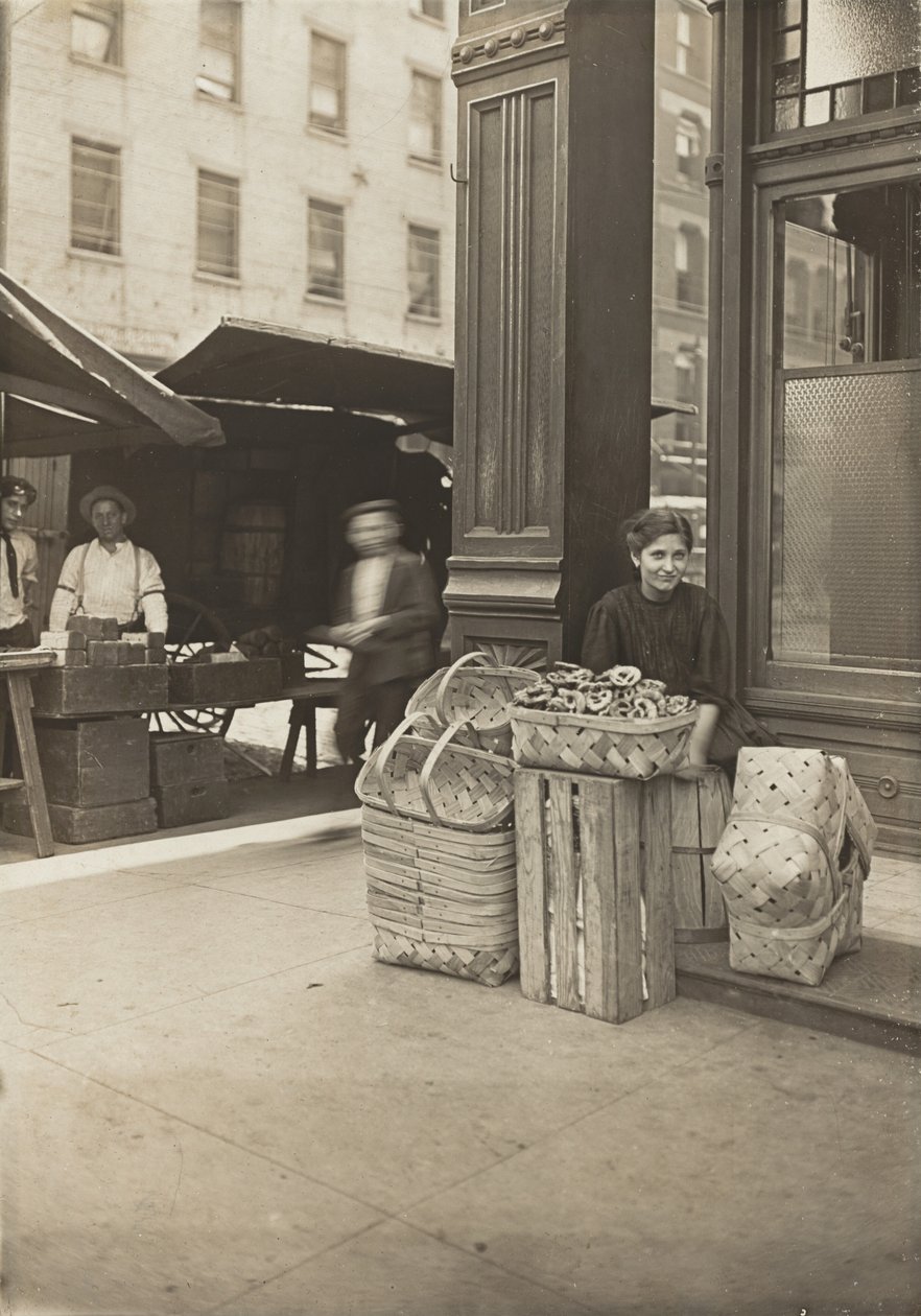 Lena Lochiavo - 11 yaşında, sepet (ve simit) satıcısı, Sixth Street Market