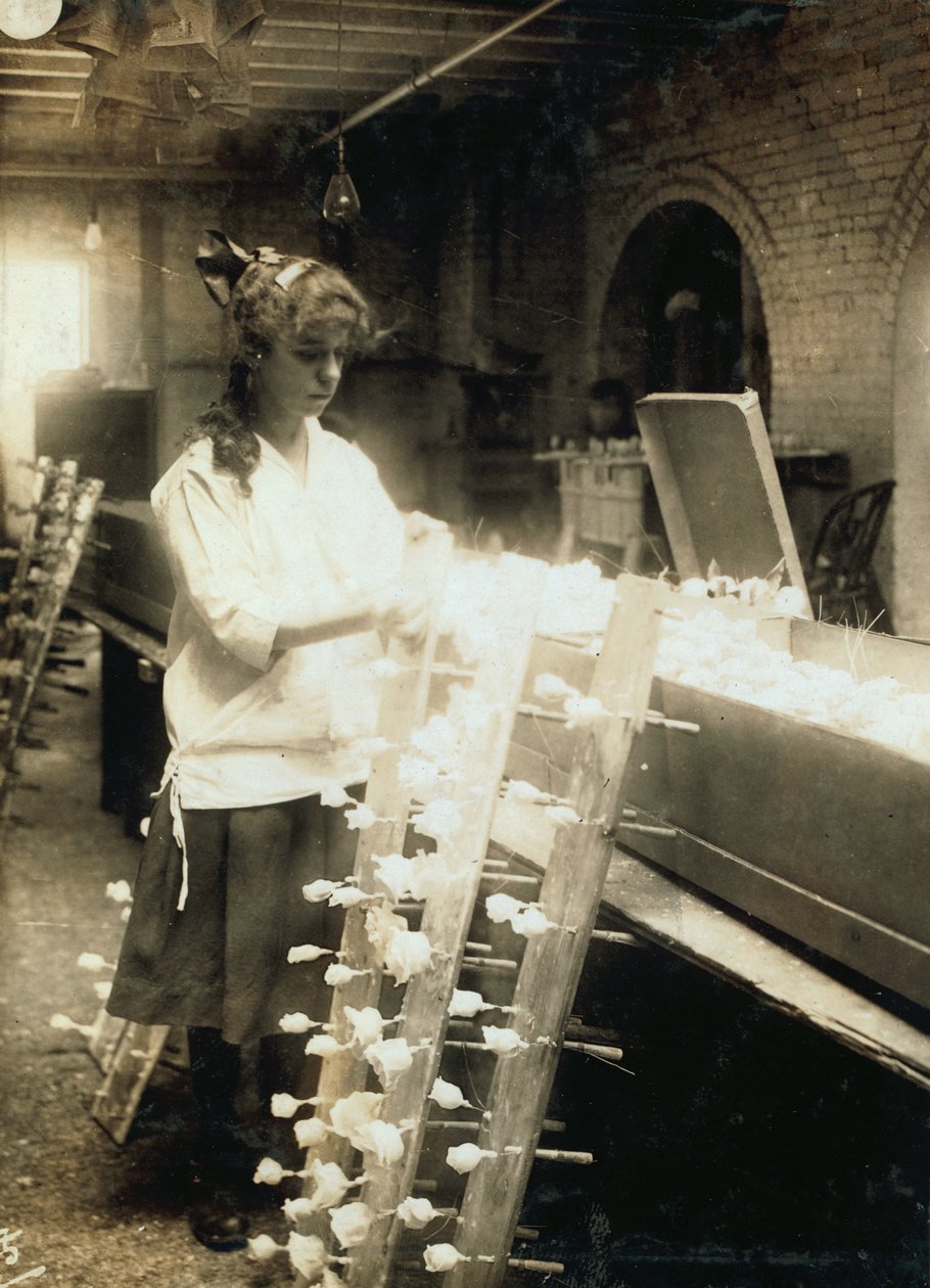  by Lewis Wickes Hine