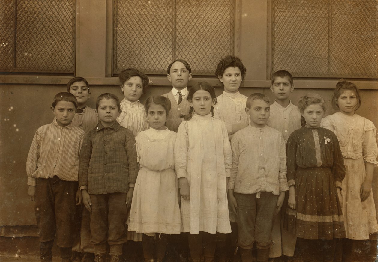  by Lewis Wickes Hine