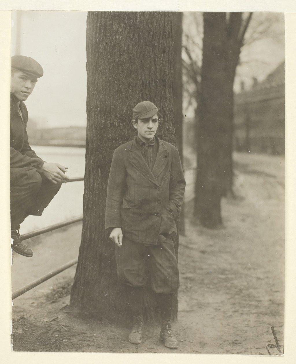  by Lewis Wickes Hine