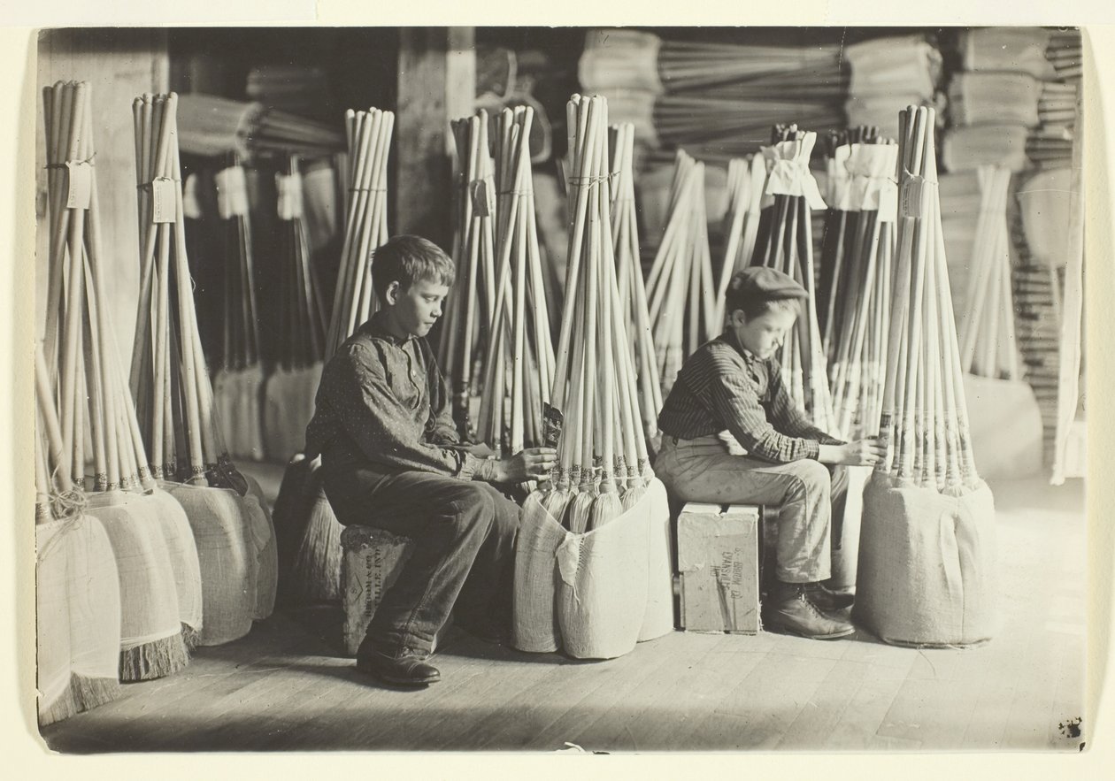 by Lewis Wickes Hine