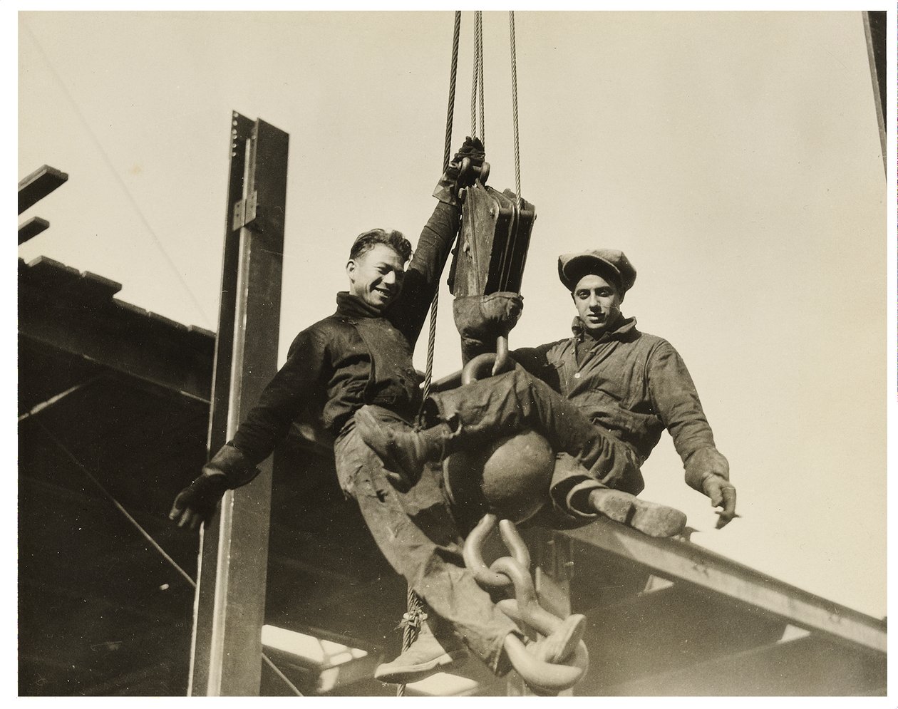 İnşaat işçileri imparatorluk devlet binası, c.1930 by Lewis Wickes Hine
