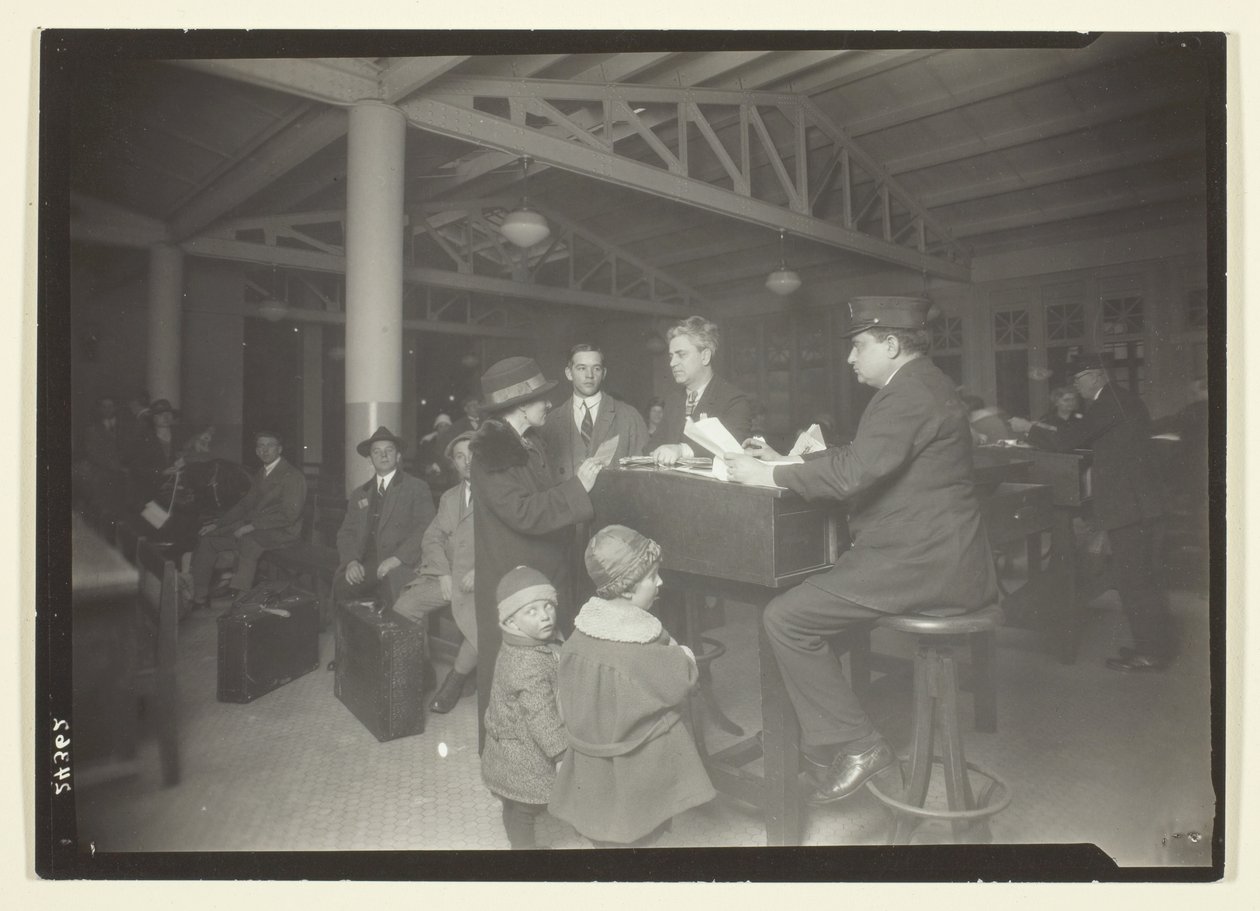  by Lewis Wickes Hine
