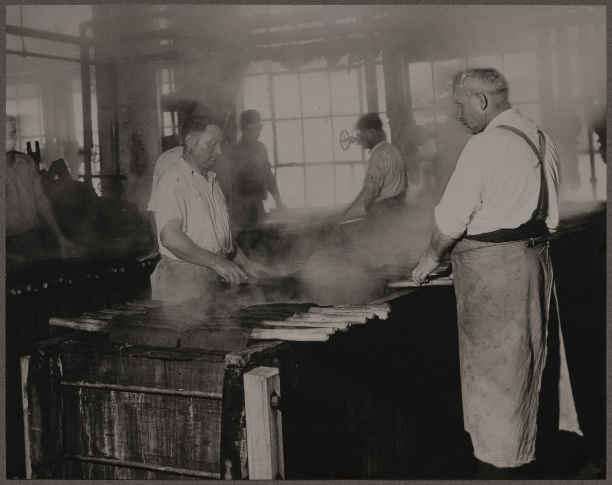  by Lewis Wickes Hine