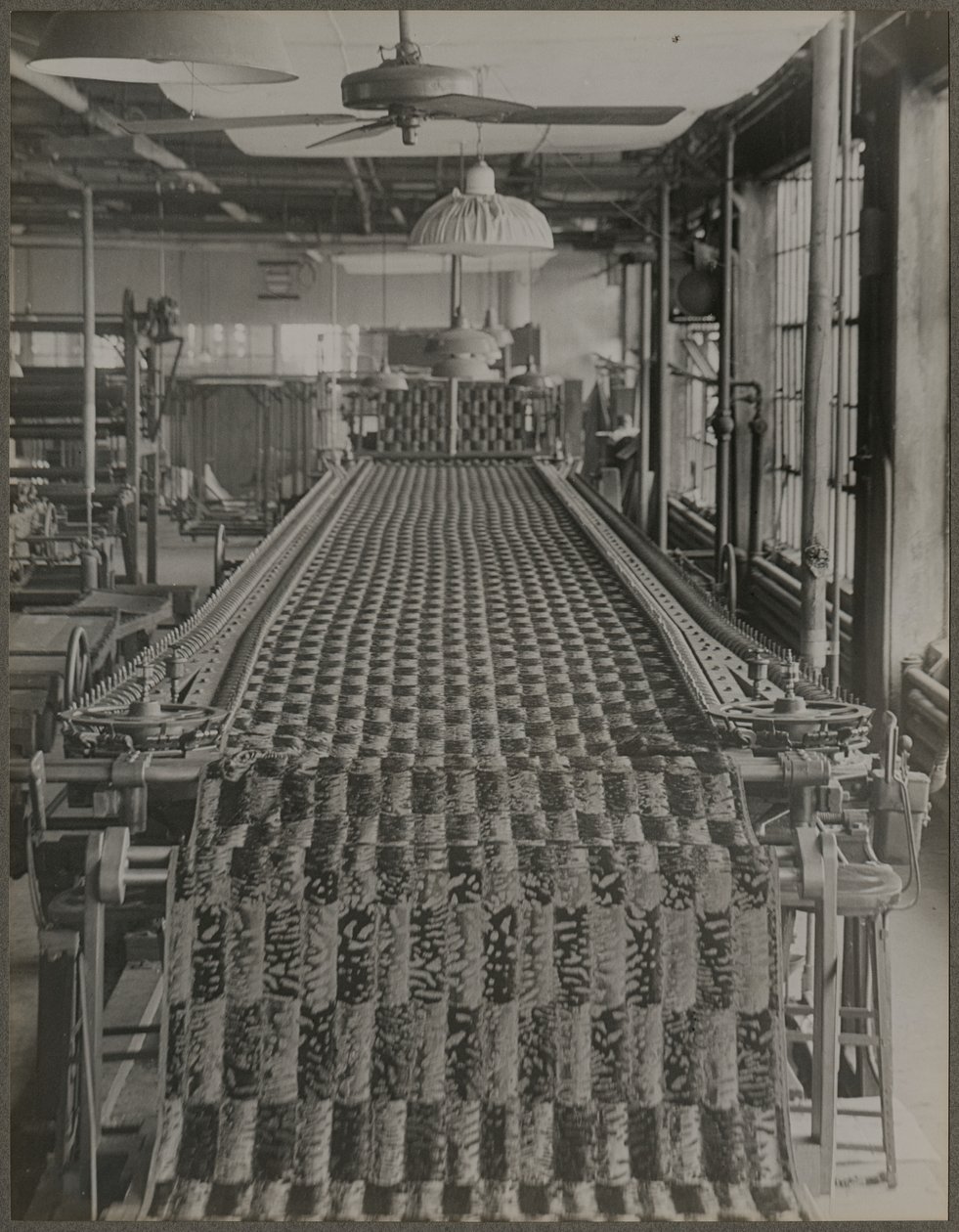  by Lewis Wickes Hine