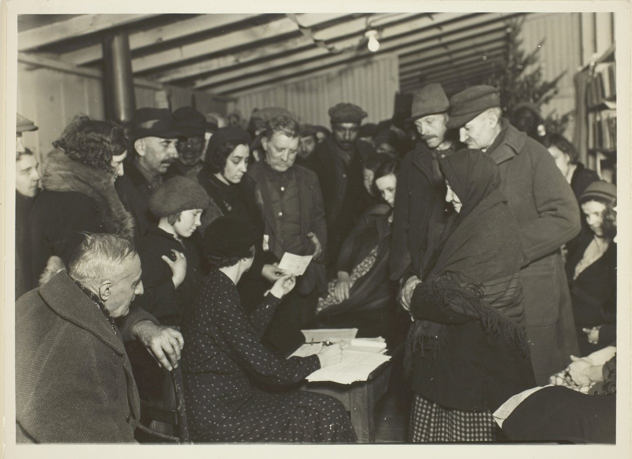  by Lewis Wickes Hine