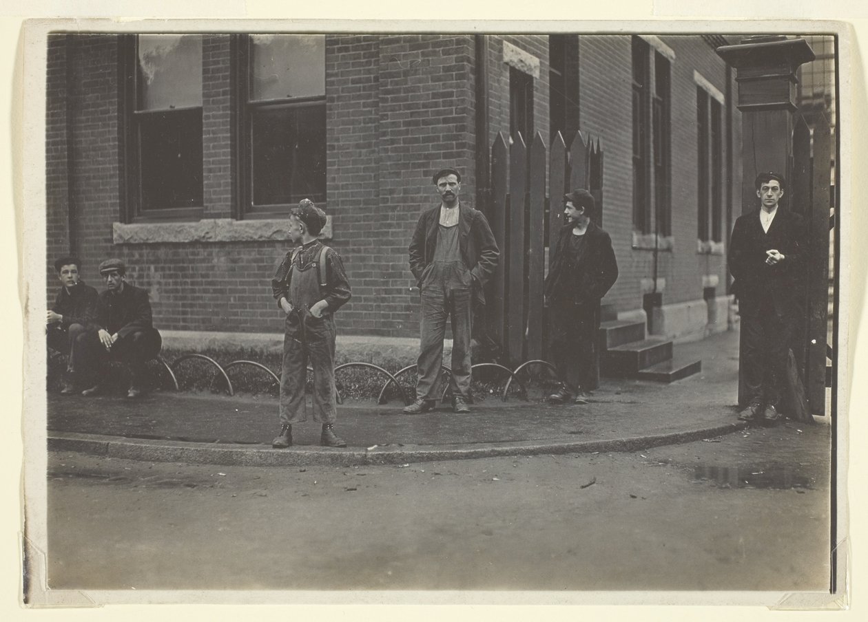  by Lewis Wickes Hine