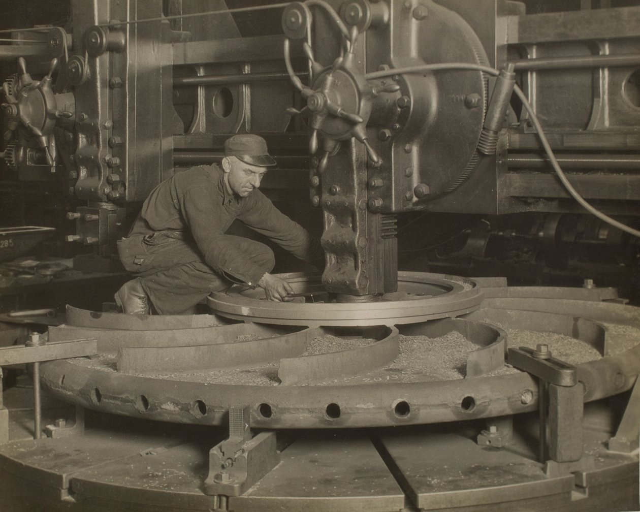  by Lewis Wickes Hine