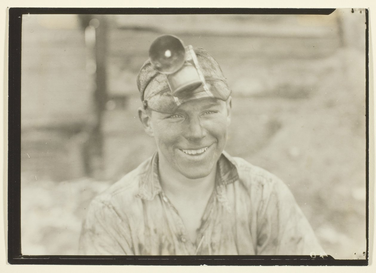  by Lewis Wickes Hine