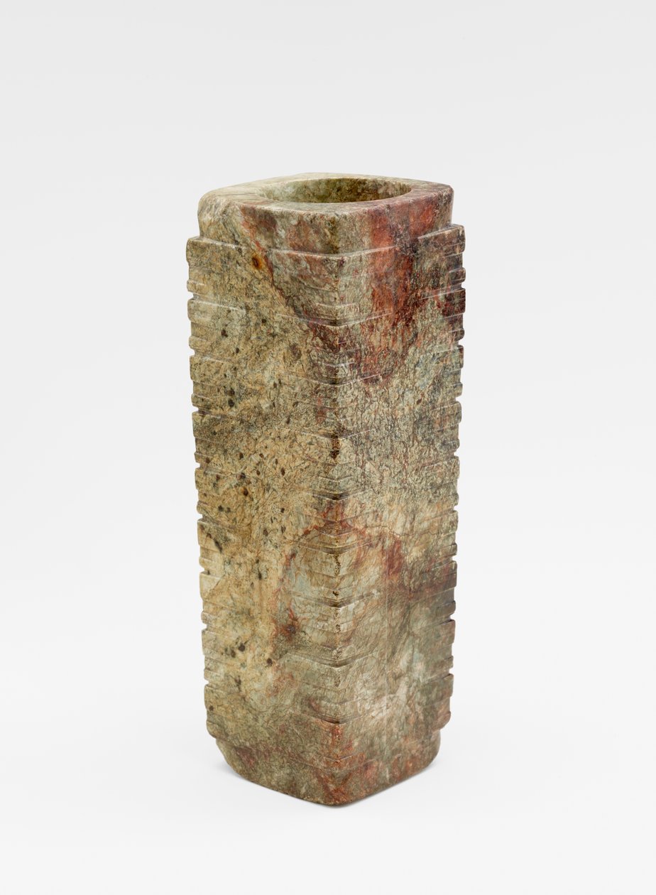 Maskeli dokuz katmanlı tüp (cong 琮), MÖ 3300-2250 (yeşim, nefrit) by Liangzhu culture